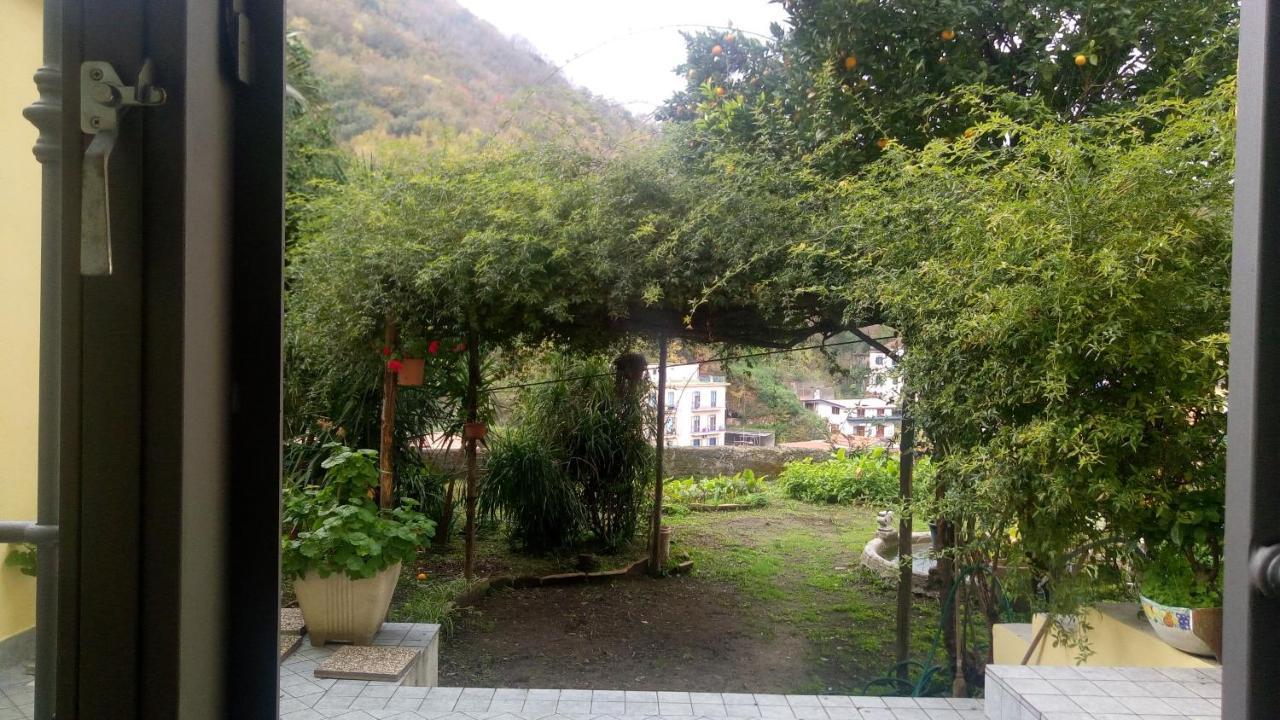 Bed and Breakfast L'Antico Giardino Vietri Exterior foto